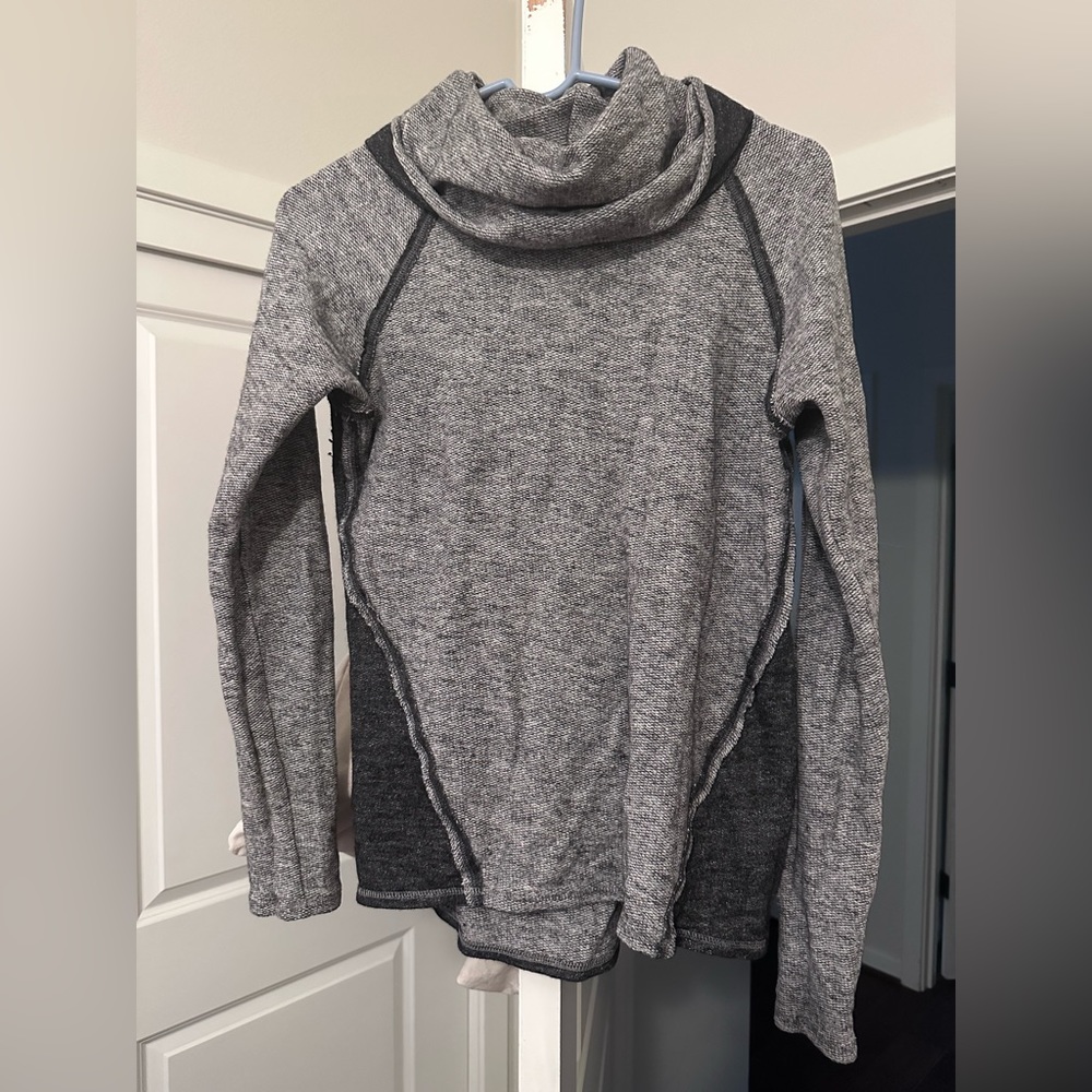 Kuhl women’s cowl neck cozy sweater